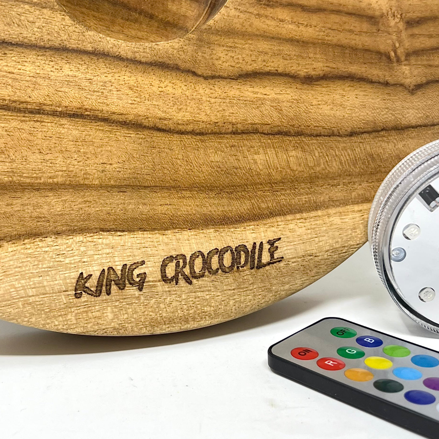 KING CROCODILE Wasserpfeife LED Massivholz-Untersetzer mit LED und Fernbedienung 27cm